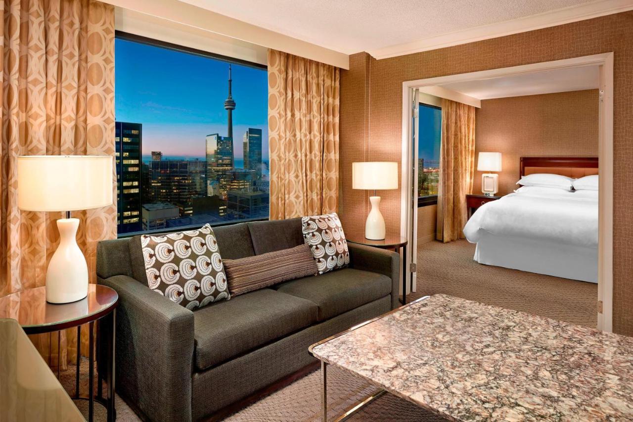 Sheraton Centre Toronto Hotel Екстер'єр фото