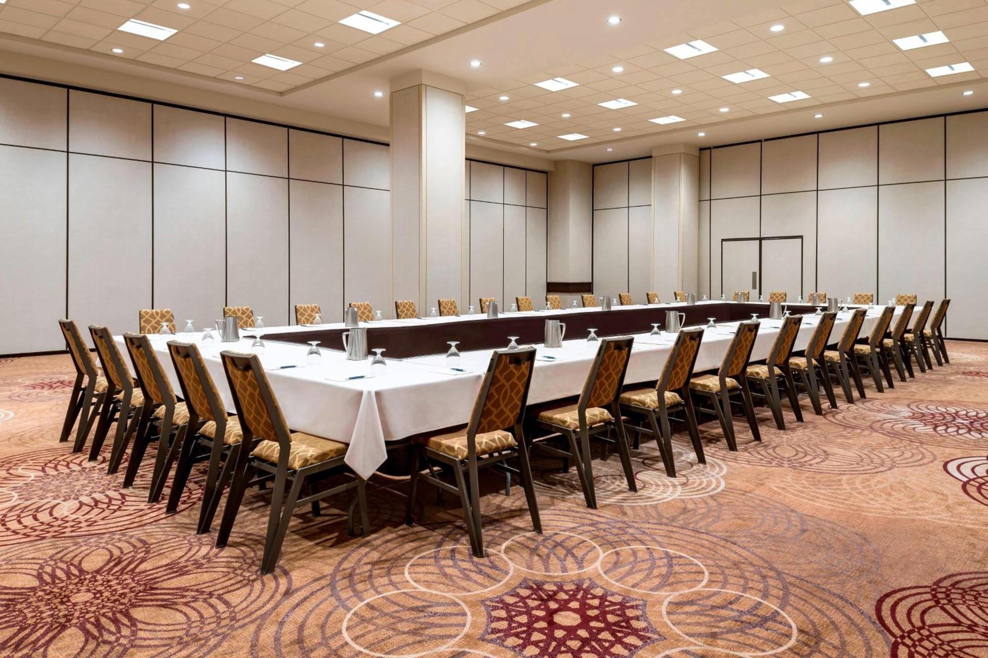 Sheraton Centre Toronto Hotel Екстер'єр фото